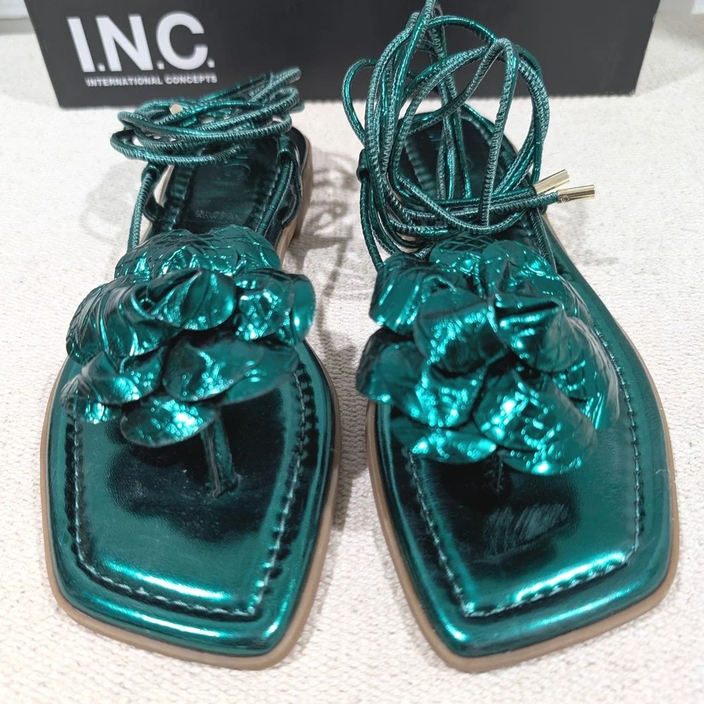 INC International Concepts Emerald Green Metallic Rosette Lace up Sandals 7.5M